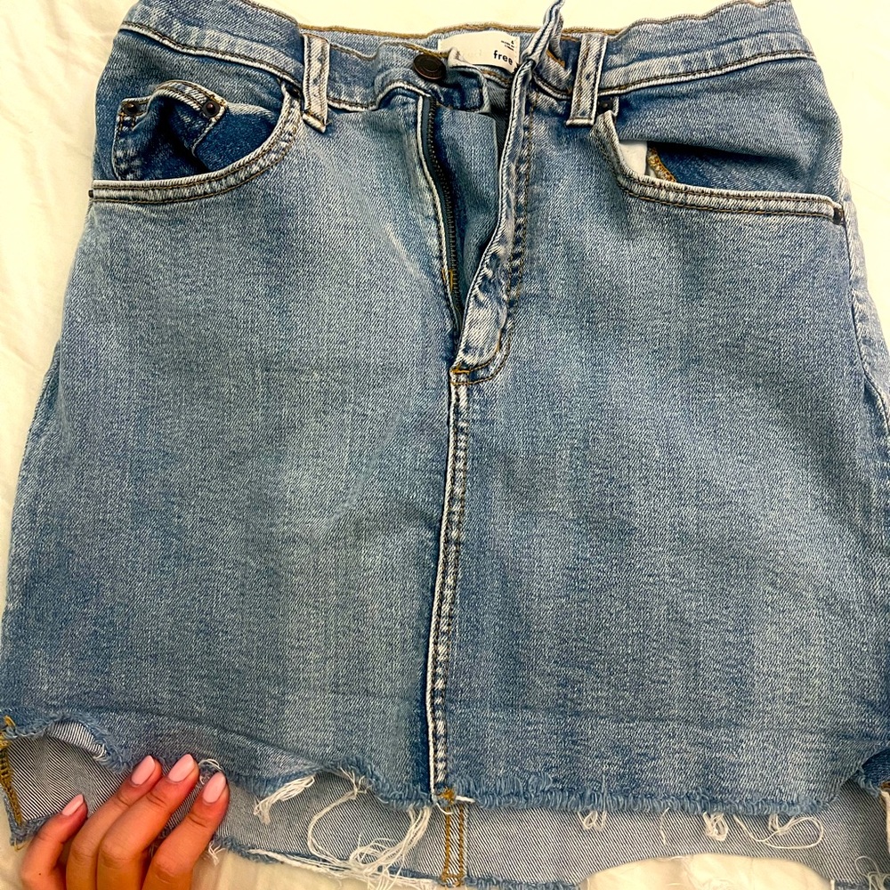 Aritzia Wilfred Free Denim Skirt